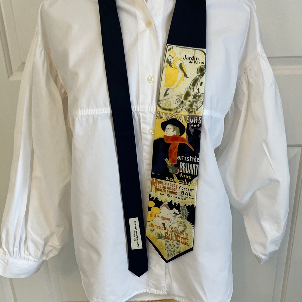 Artistic Black Tie